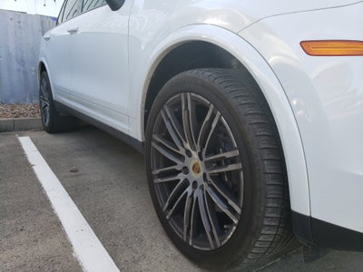 2018 Porsche Cayenne Base